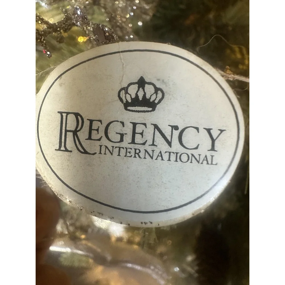 Regency‎ International 7
